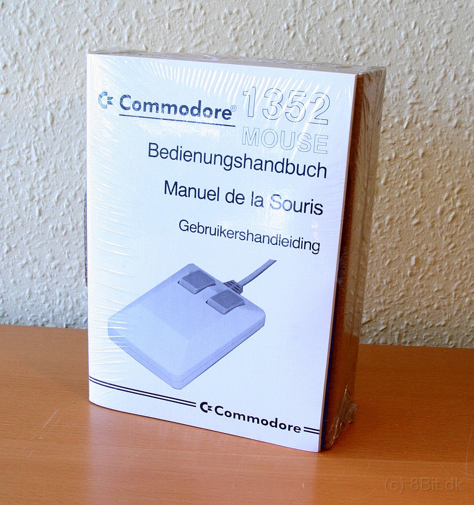 Commodore 1352_10.JPG